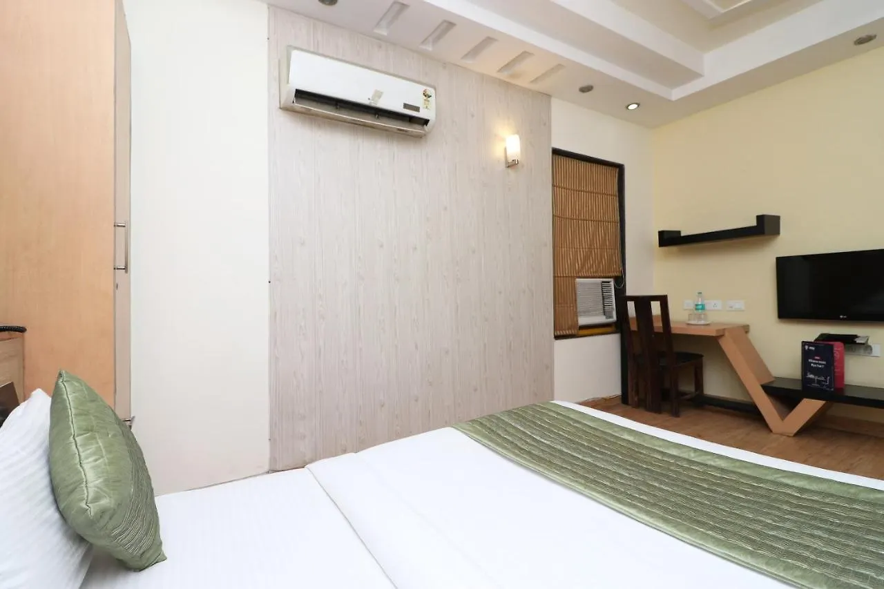 Oyo Flagship 8261 Rao Residency Hotel Gurgaon