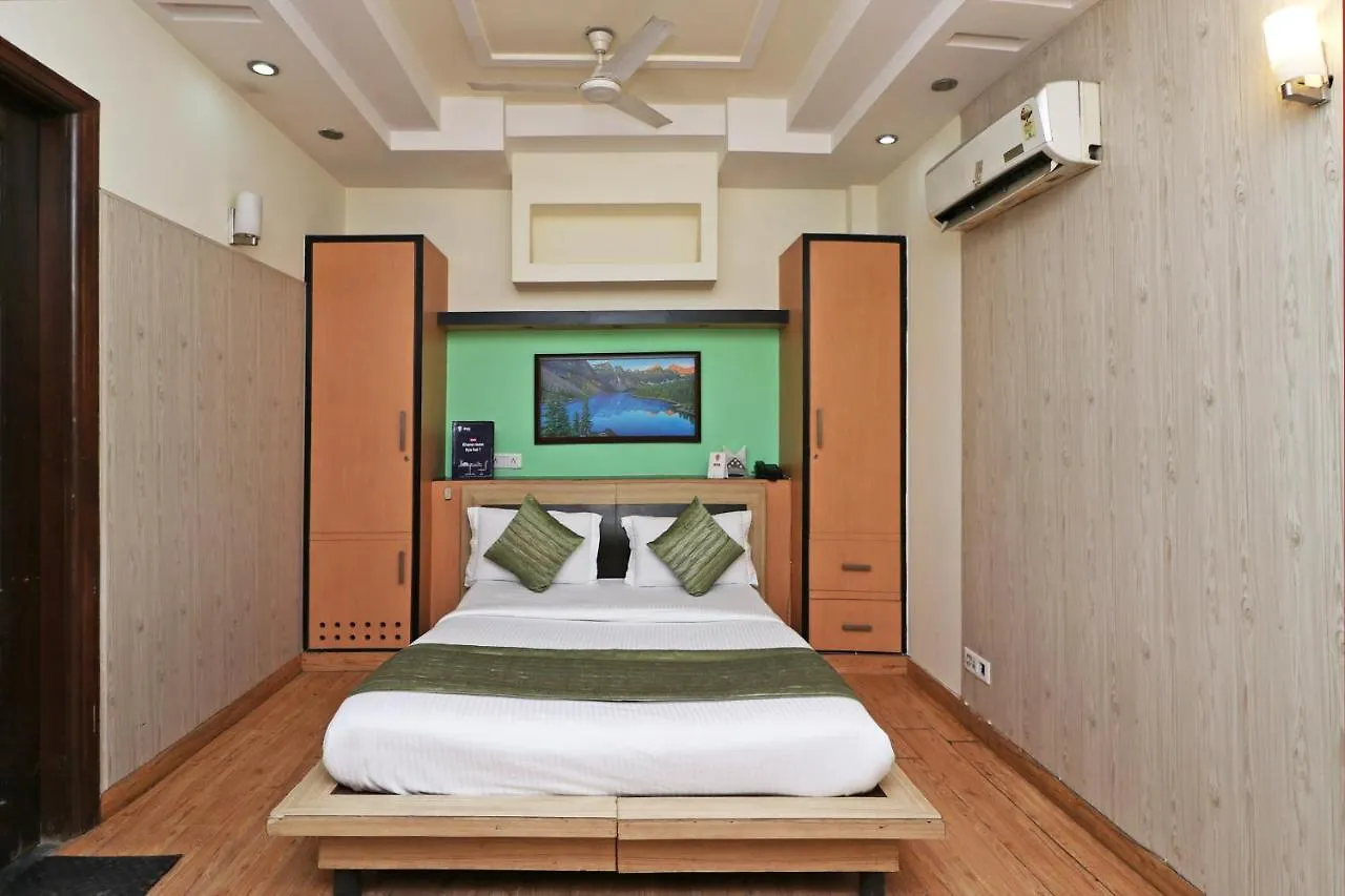 Oyo Flagship 8261 Rao Residency Hotel Gurgaon